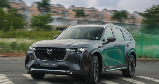 SUV đầu bảng Mazda CX-90 chốt giá cao nhất 2,299 tỷ đồng, cạnh tranh Hyundai Palisade